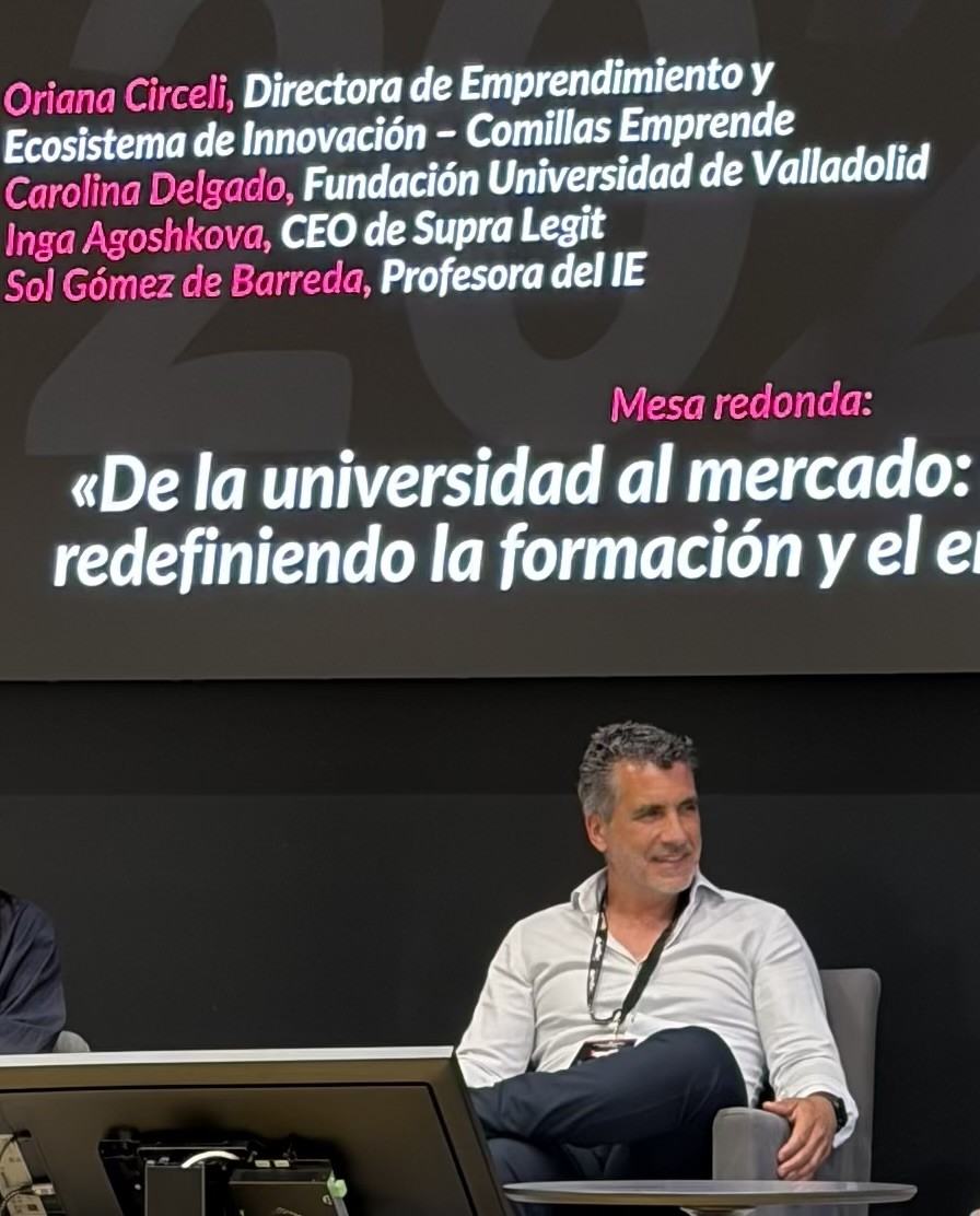 David de Miguel en la mesa redonda De la universidad al mercado, en SegoviUP, Segovia